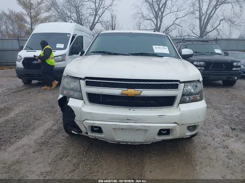 2011 CHEVROLET SUBURBAN 1500 LTZ