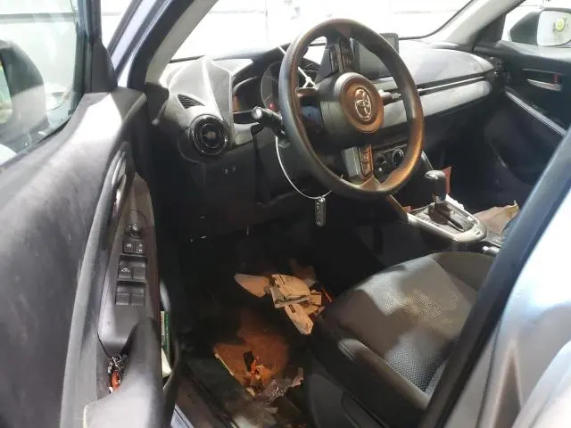 2019 TOYOTA YARIS L  