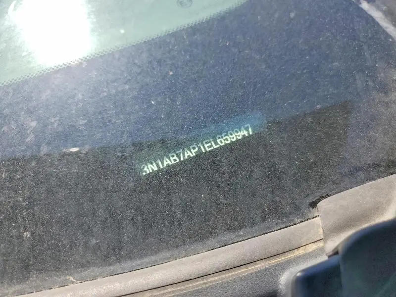 2014 NISSAN SENTRA SV  
