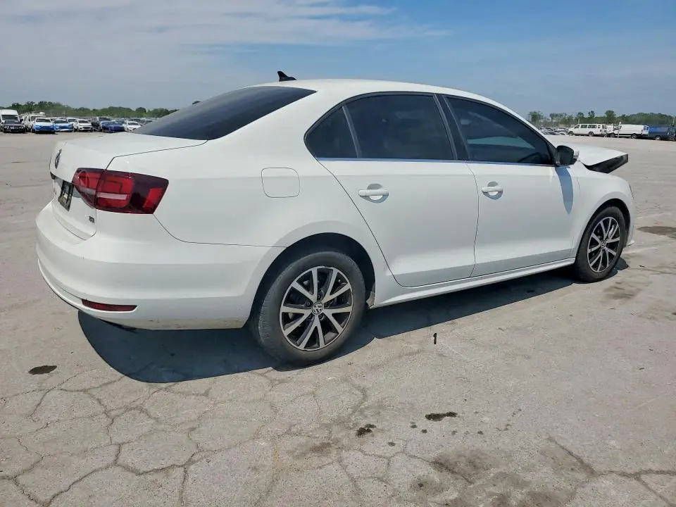 2017 VOLKSWAGEN JETTA SE  