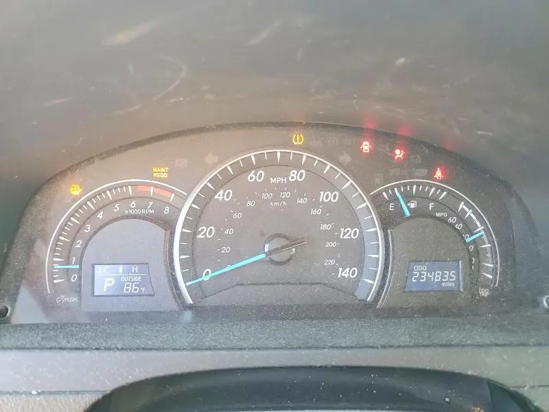 2012 TOYOTA CAMRY LE  