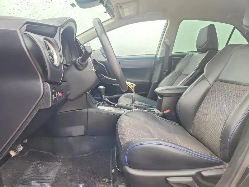 2018 TOYOTA COROLLA SE  