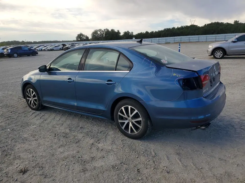 2017 VOLKSWAGEN JETTA SE  