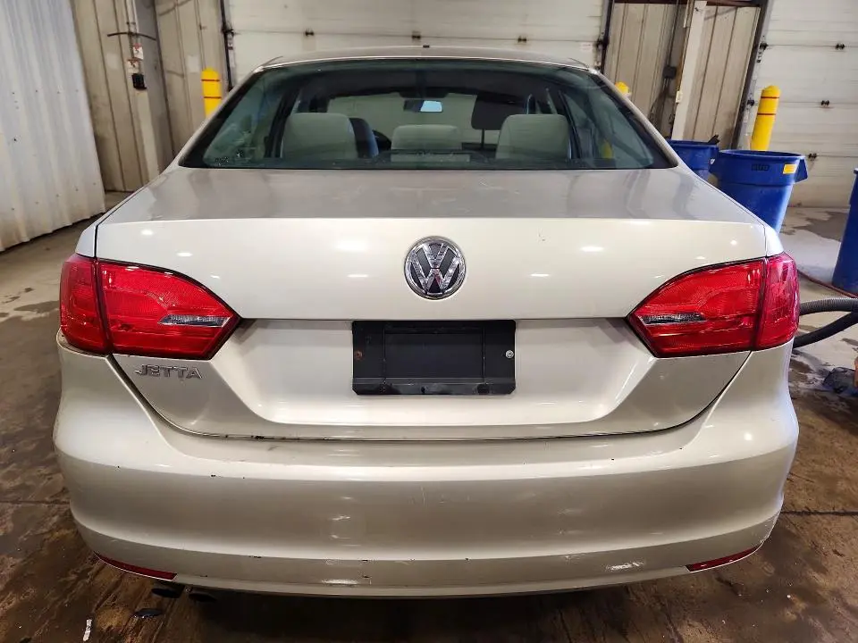 2012 VOLKSWAGEN JETTA BASE  