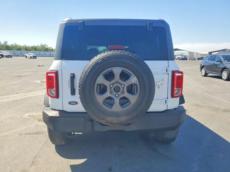2023 FORD BRONCO BASE  