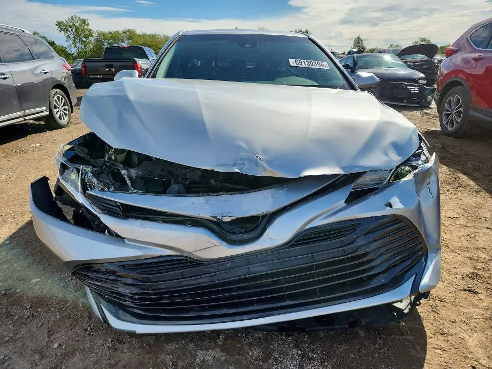 2018 TOYOTA CAMRY LE  