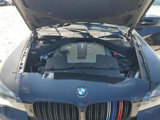 2010 BMW X5 M  