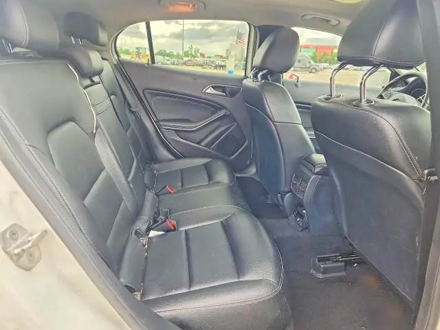 2018 MERCEDES-BENZ GLA 250  