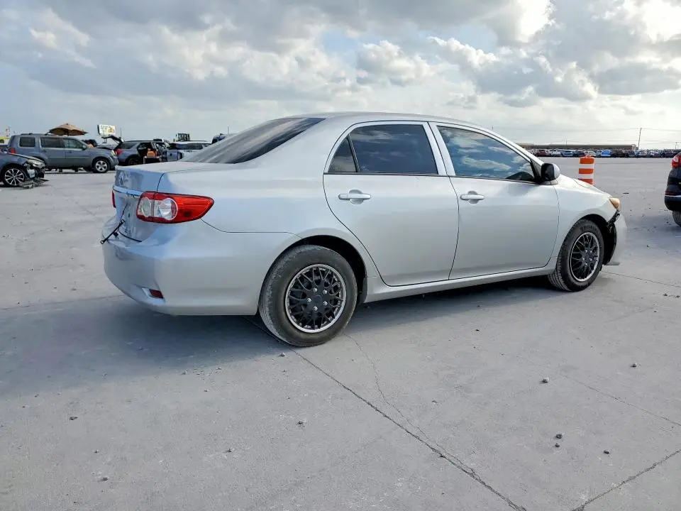 2013 TOYOTA COROLLA L  