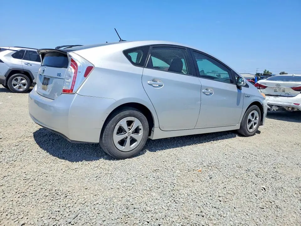 2013 TOYOTA PRIUS THREE  