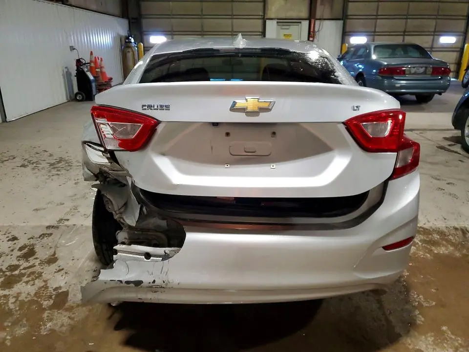 2018 CHEVROLET CRUZE LT  