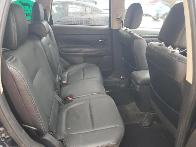 2018 MITSUBISHI OUTLANDER SE  