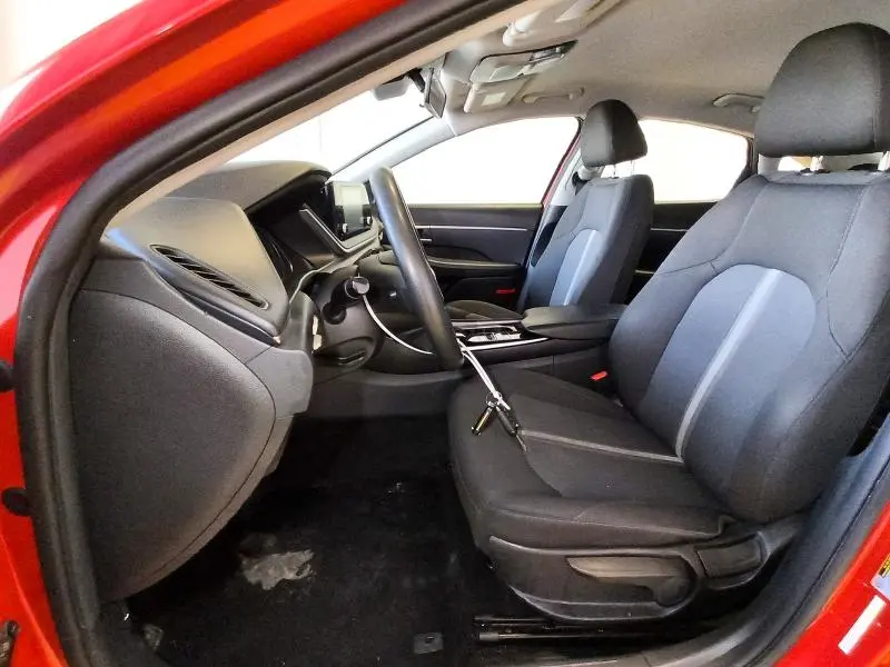 2022 HYUNDAI SONATA SE  