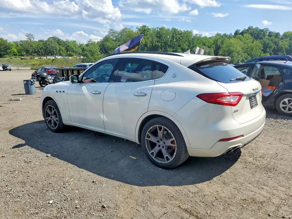 2017 MASERATI LEVANTE SPORT  
