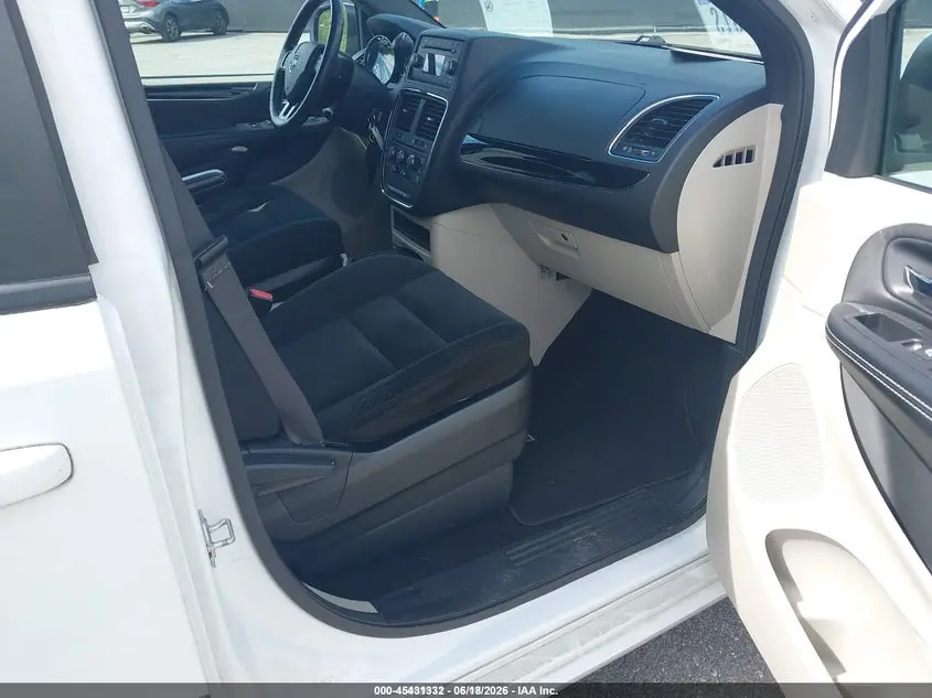 2016 DODGE GRAND CARAVAN SE PLUS