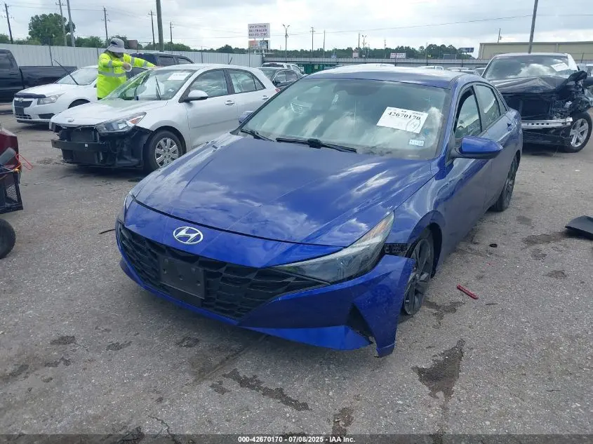 2022 HYUNDAI ELANTRA SEL