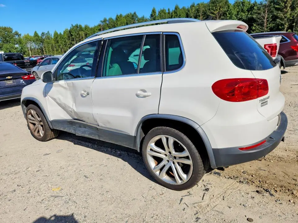 2012 VOLKSWAGEN TIGUAN S  