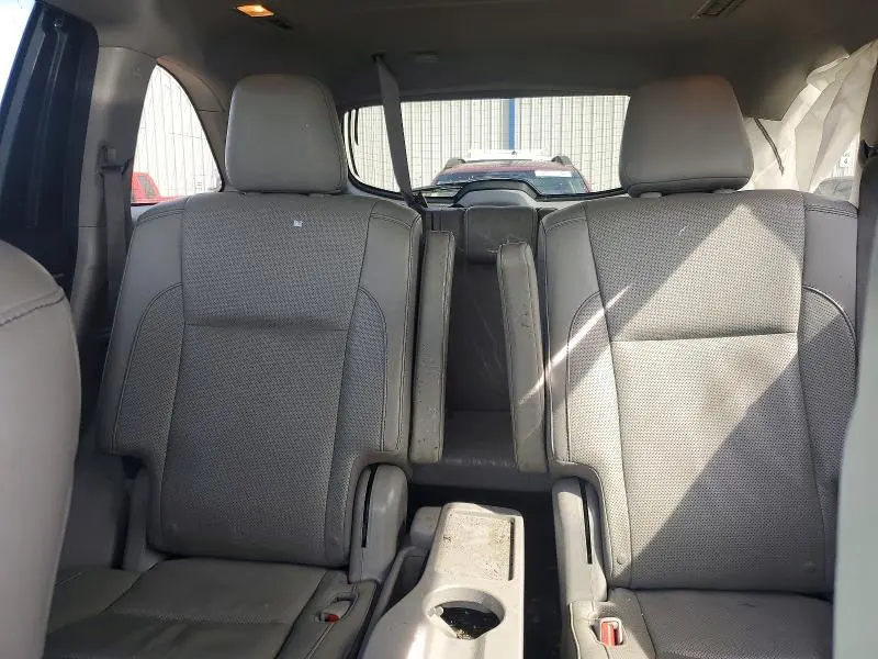 2016 TOYOTA HIGHLANDER LIMITED PLATINUM  