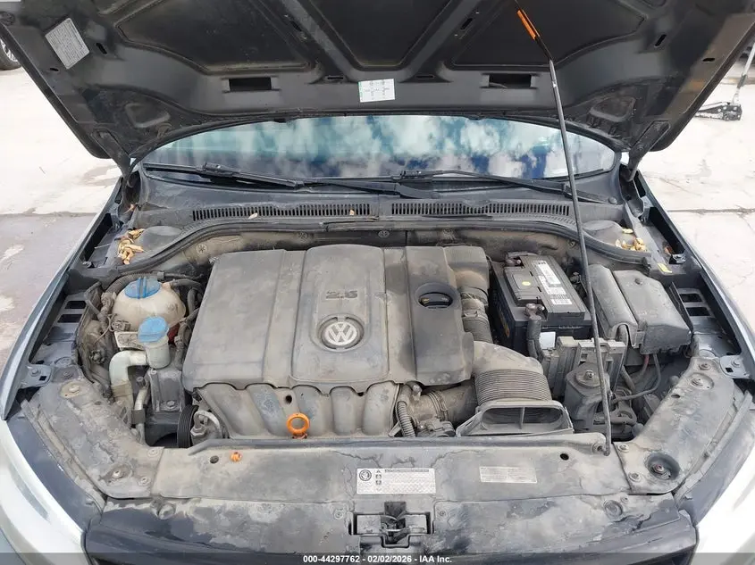 2013 VOLKSWAGEN JETTA SE