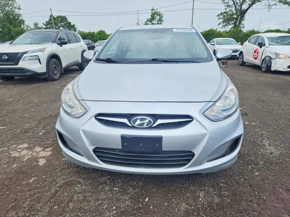 2012 HYUNDAI ACCENT GLS  