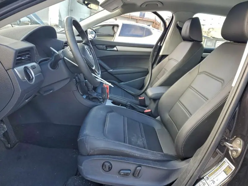 2021 VOLKSWAGEN PASSAT SE  