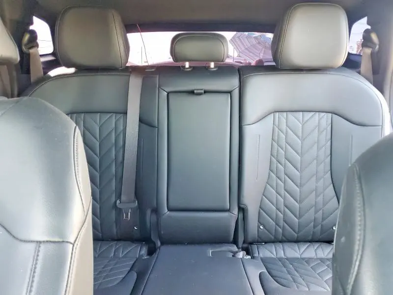 2024 KIA SPORTAGE X-LINE PRESTIGE  