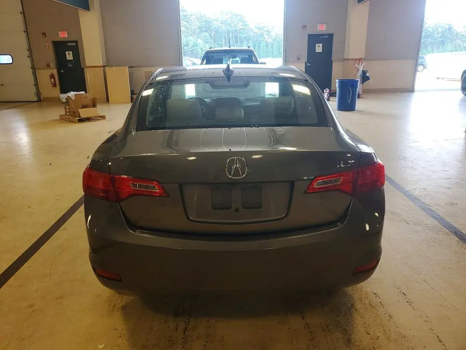 2013 ACURA ILX 20 TECH  