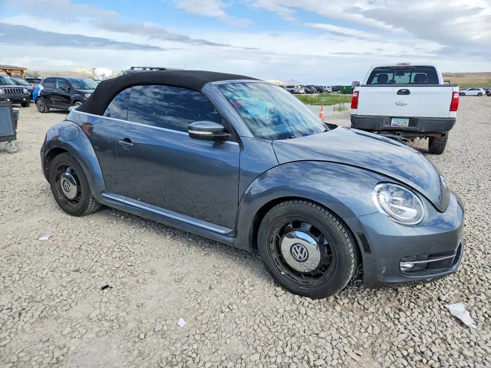 2013 VOLKSWAGEN BEETLE   