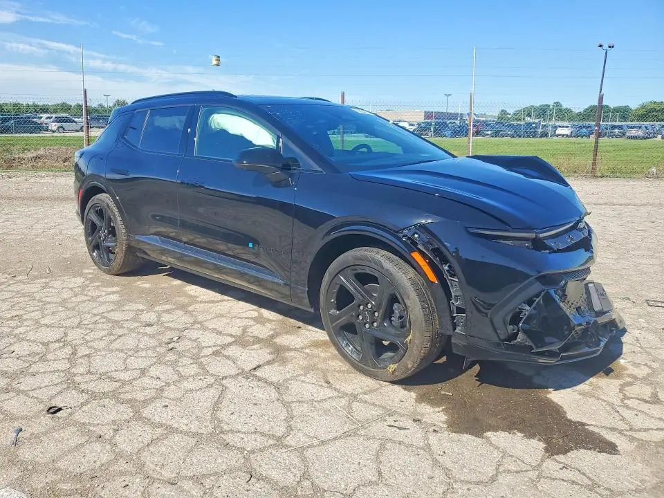 2025 CHEVROLET EQUINOX RS  