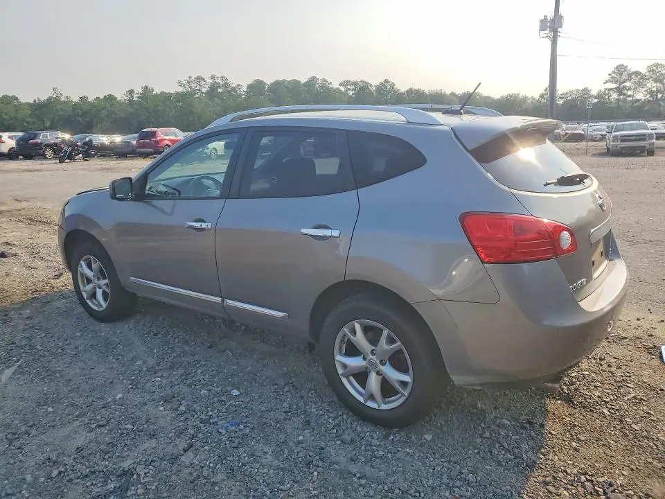 2011 NISSAN ROGUE S  