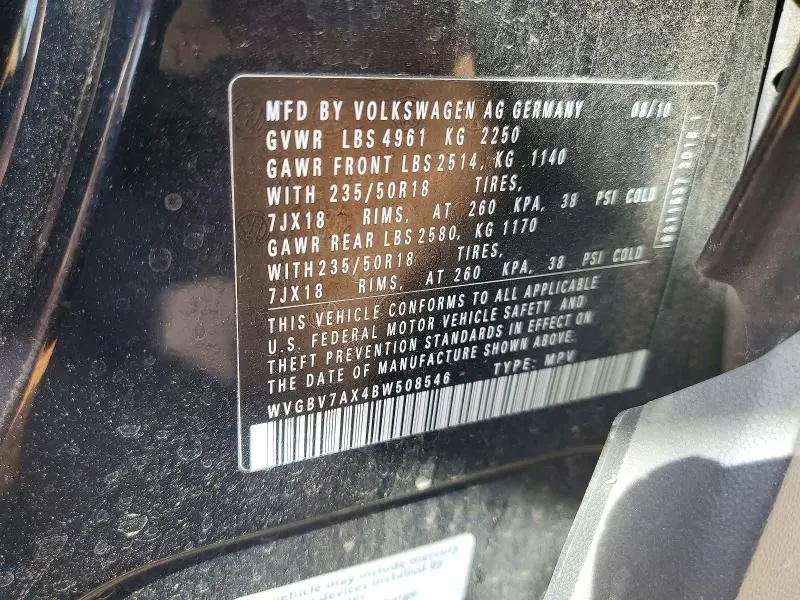 2011 VOLKSWAGEN TIGUAN S  