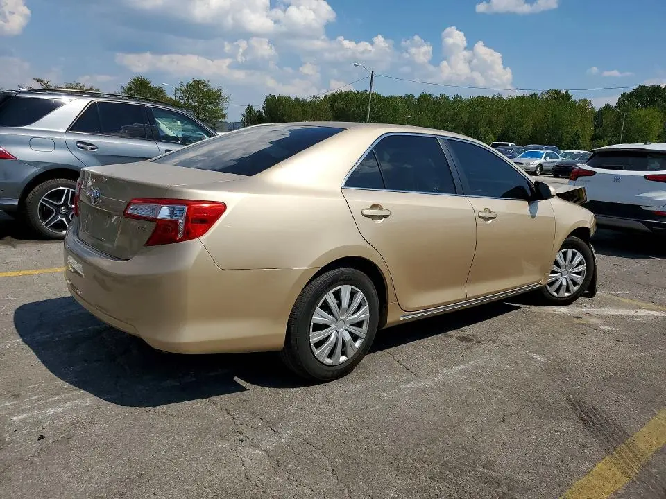2012 TOYOTA CAMRY LE  