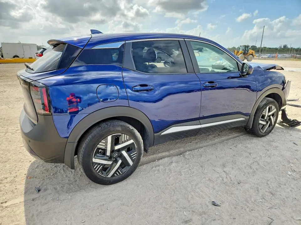 2025 NISSAN KICKS SV  