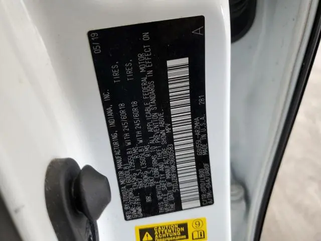2019 TOYOTA HIGHLANDER SE  