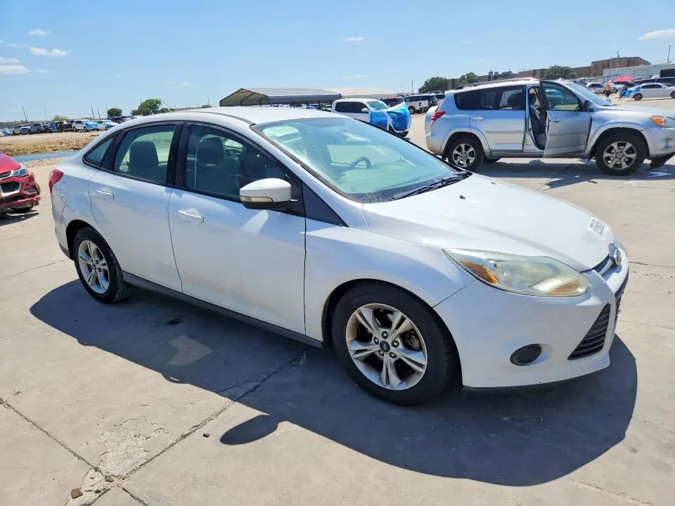 2014 FORD FOCUS SE  