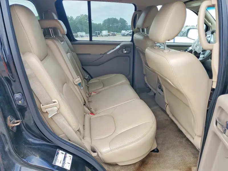 2012 NISSAN PATHFINDER S  
