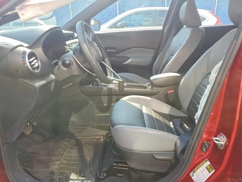 2023 NISSAN KICKS SR  