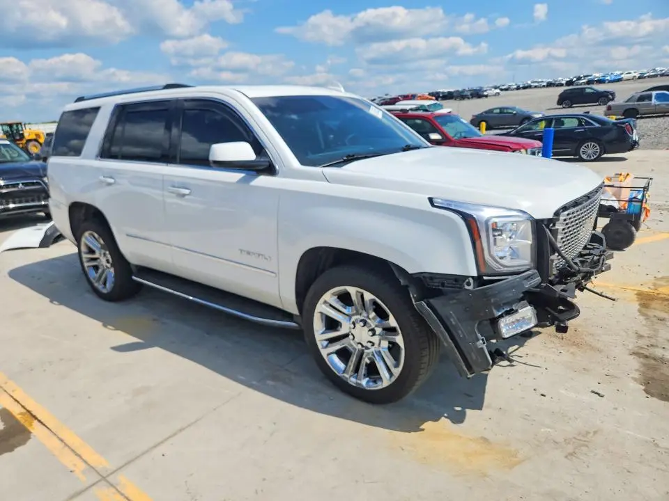 2016 GMC YUKON DENALI  