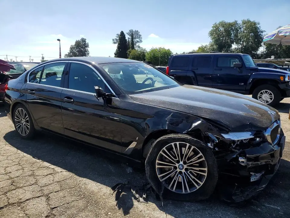 2019 BMW 530E   