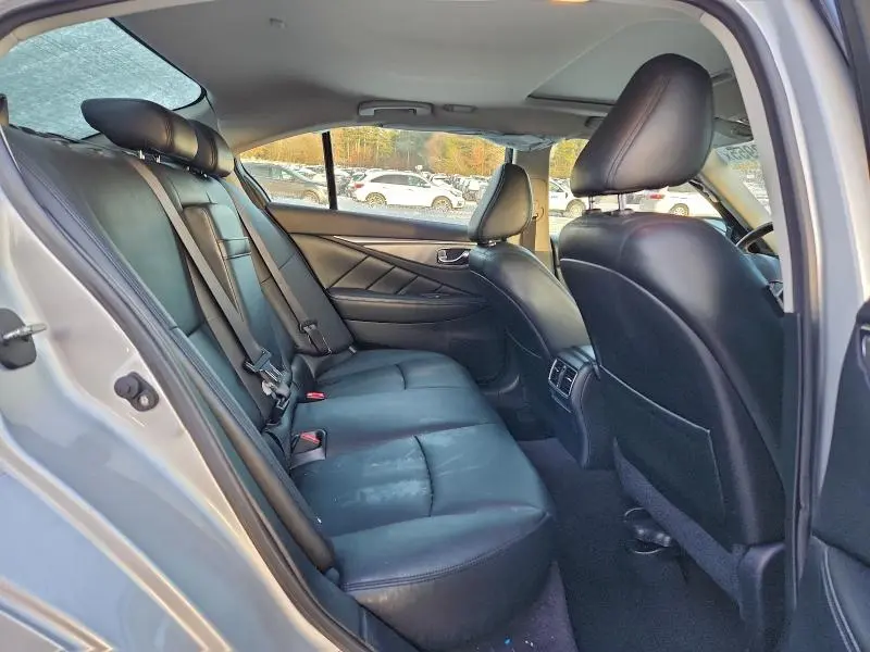 2016 INFINITI Q50 PREMIUM  