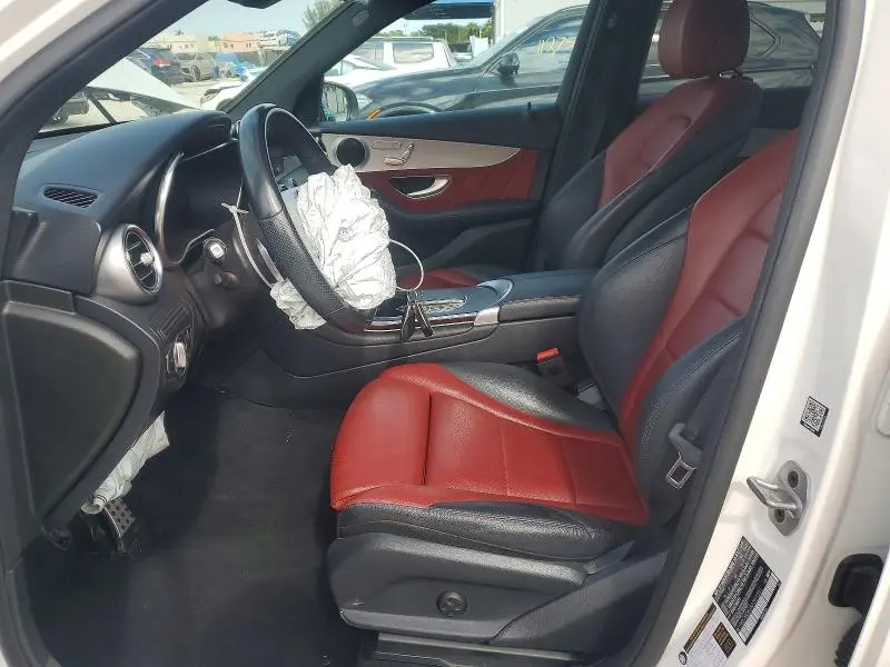 2022 MERCEDES-BENZ GLC 300  