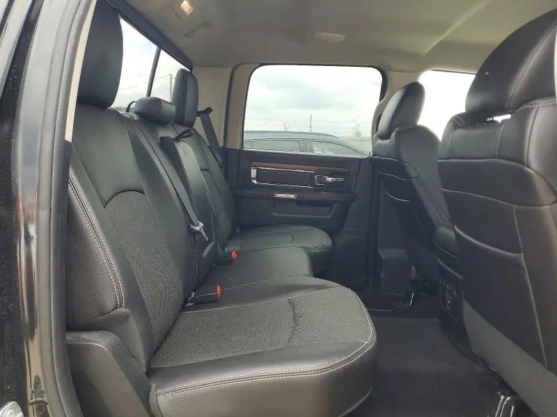 2016 RAM 1500 LARAMIE  