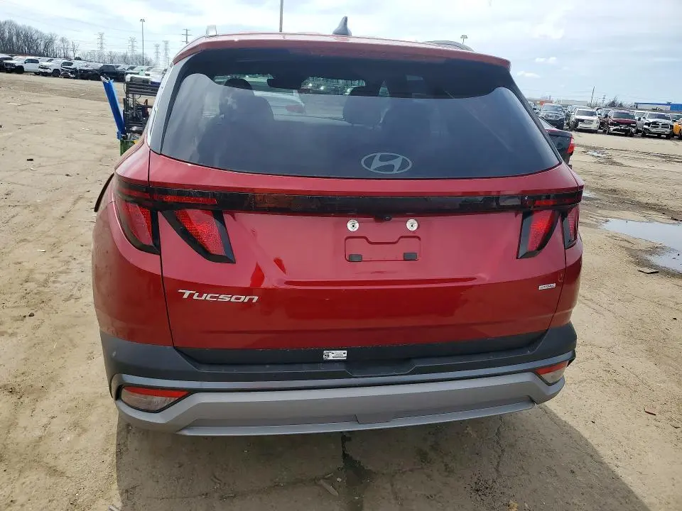 2025 HYUNDAI TUCSON SEL  