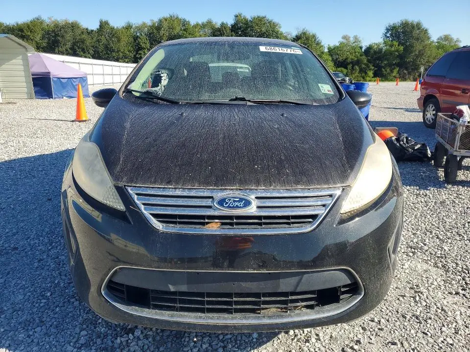 2011 FORD FIESTA SE  