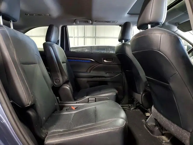 2015 TOYOTA HIGHLANDER LIMITED  