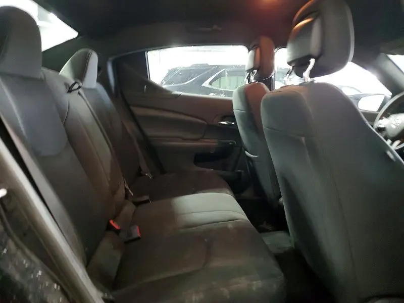2013 DODGE AVENGER SE  