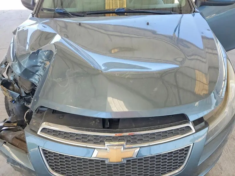 2012 CHEVROLET CRUZE LT  
