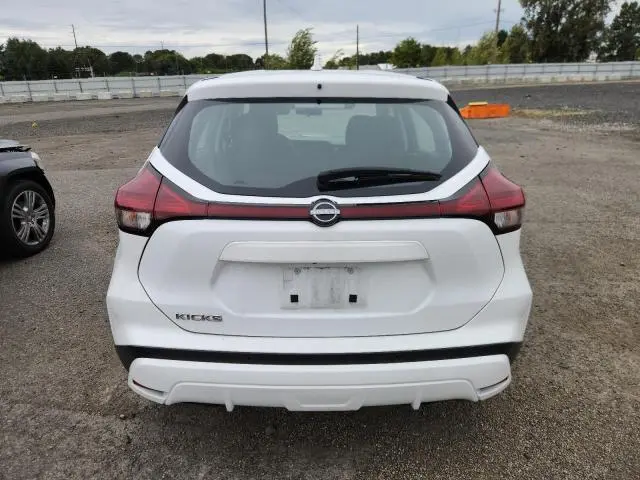 2024 NISSAN KICKS S
