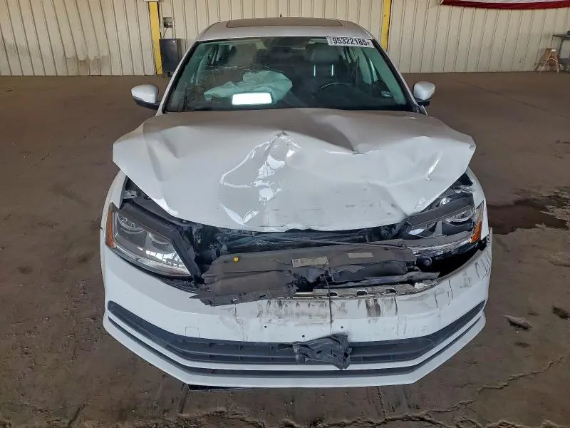 2018 VOLKSWAGEN JETTA SE  