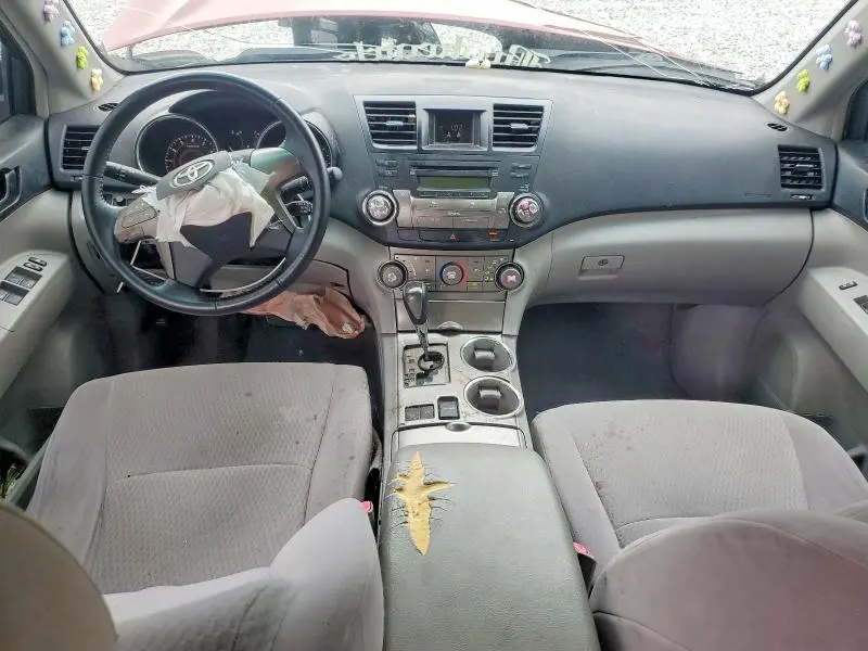 2010 TOYOTA HIGHLANDER BASE  